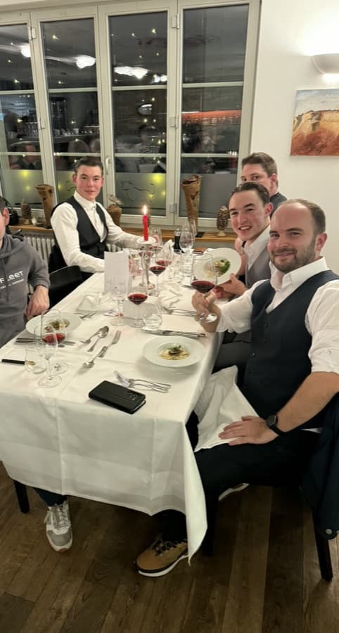 Wine & Dine